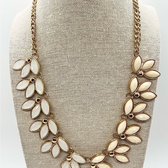 A Couture Laurel Wreath Designed Gold Tone Dual Frost/Cream Statement Necklace - Picture 2 of 7